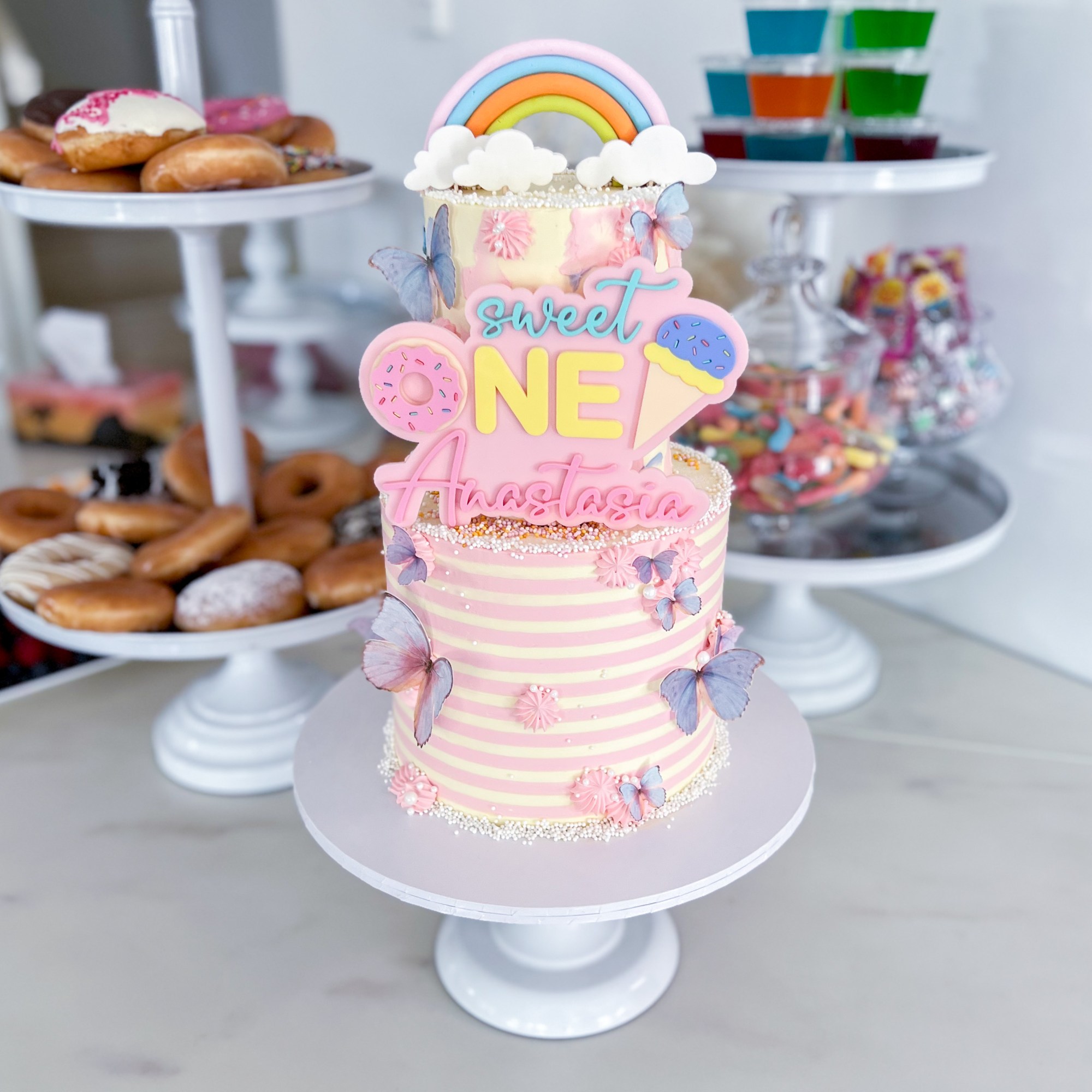 Sweet one pink birthday cake for kids party
